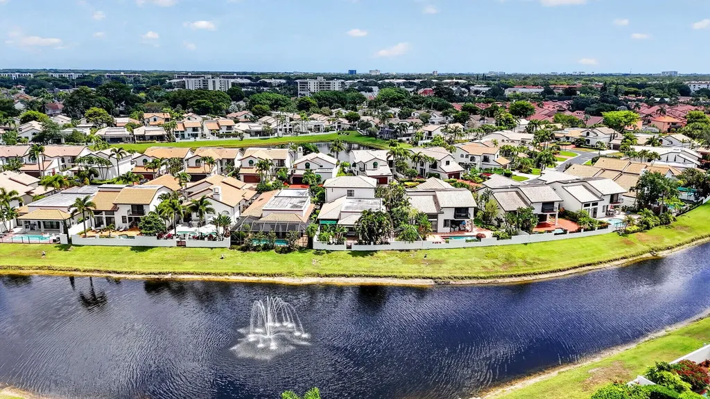 6502 Via Benita Boca Raton FL 33433