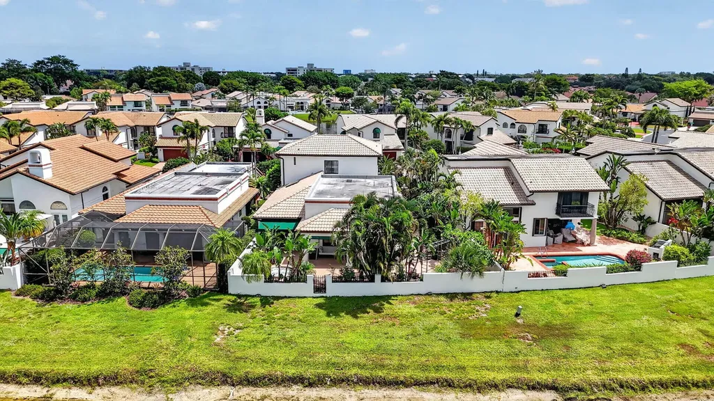 6502 Via Benita Boca Raton FL 33433