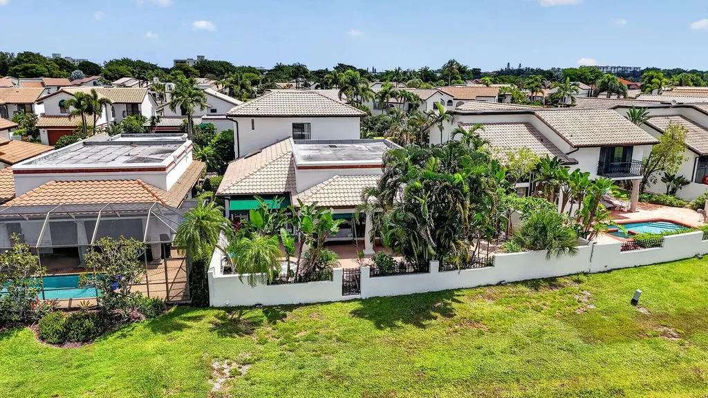 6502 Via Benita Boca Raton FL 33433