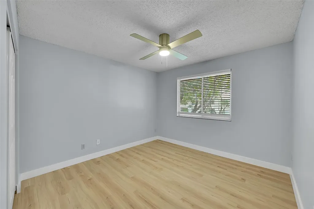 796 NW 91st Terrace Plantation FL 33324