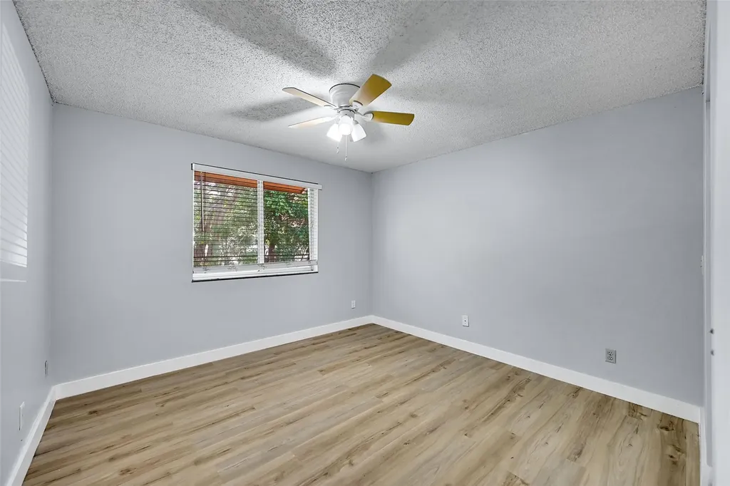 796 NW 91st Terrace Plantation FL 33324