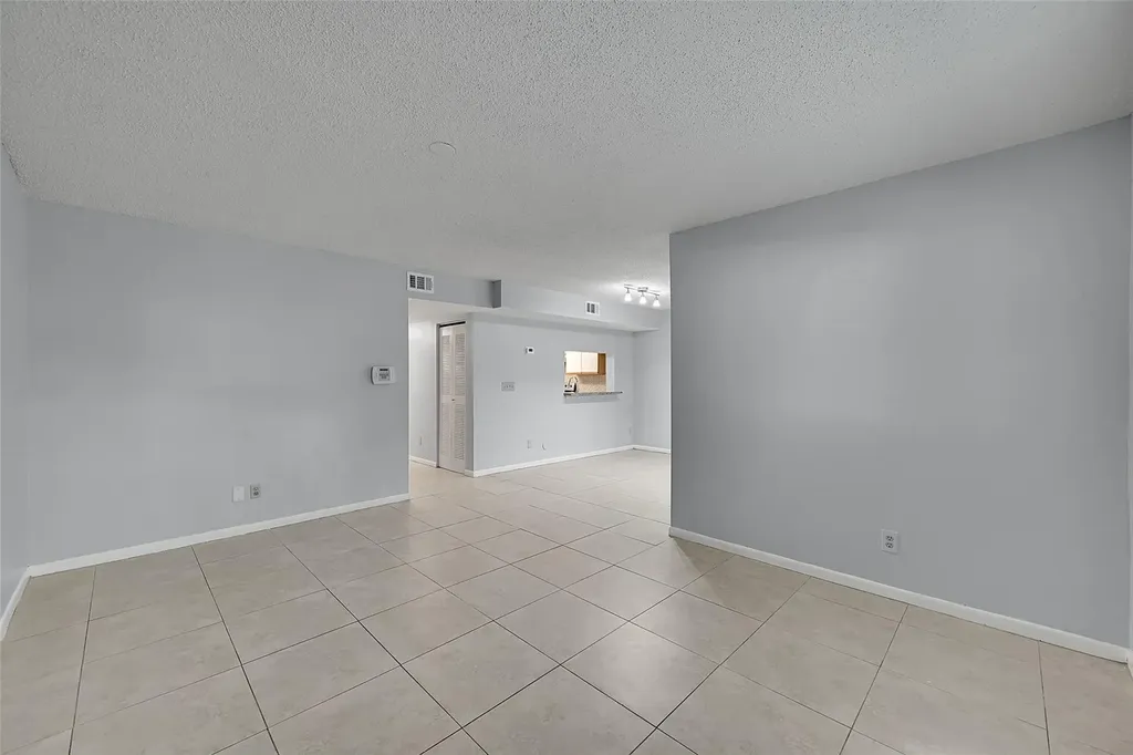 796 NW 91st Terrace Plantation FL 33324