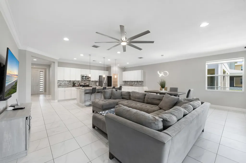 1600 NW Vivanco Street Port St Lucie FL 34986