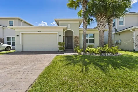 1600 NW Vivanco Street Port St Lucie FL 34986