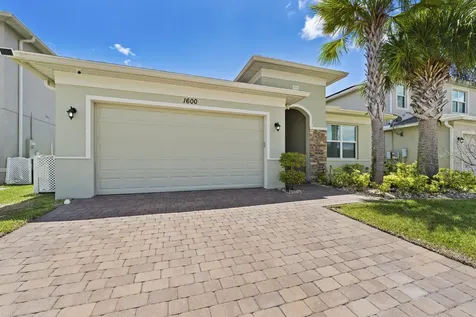 1600 NW Vivanco Street Port St Lucie FL 34986