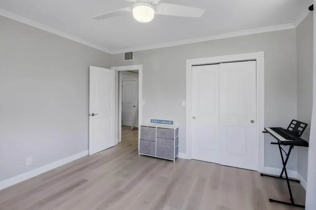 836 NE 17th Terrace Fort Lauderdale FL 33304