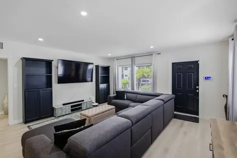 836 NE 17th Terrace Fort Lauderdale FL 33304
