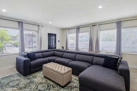 836 NE 17th Terrace Fort Lauderdale FL 33304