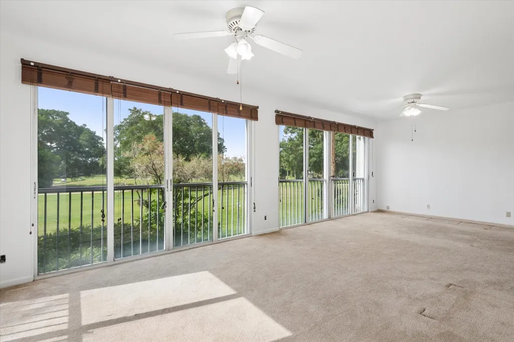 4112 W Palm Aire Drive Pompano Beach FL 33069