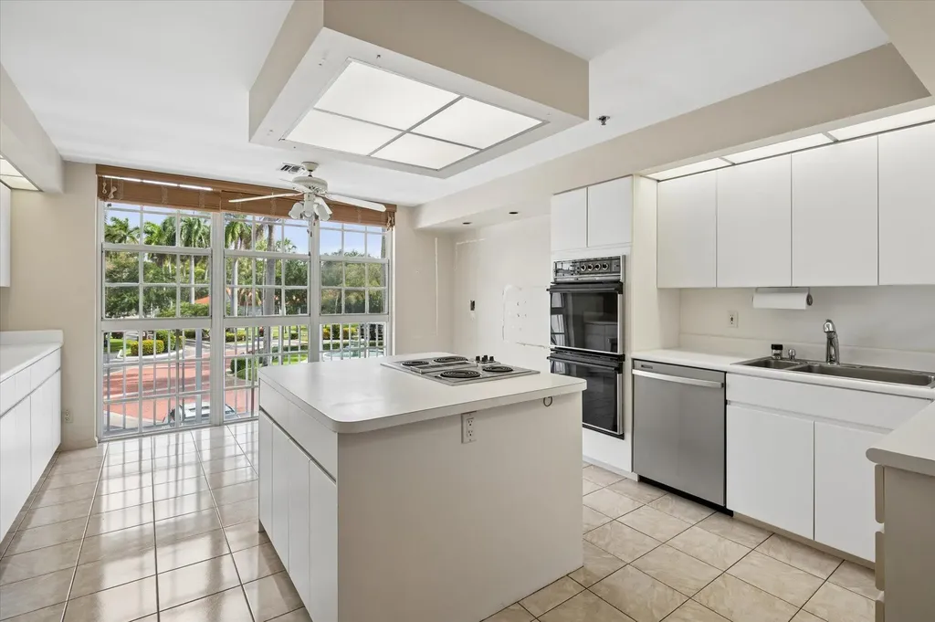 4112 W Palm Aire Drive Pompano Beach FL 33069