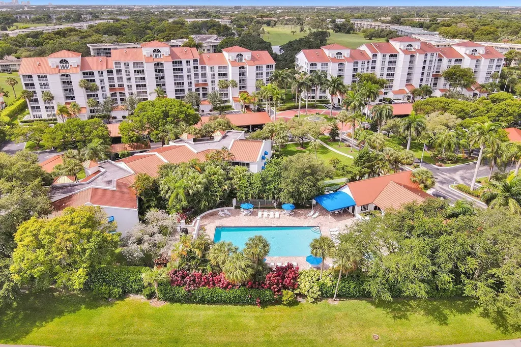 4112 W Palm Aire Drive Pompano Beach FL 33069