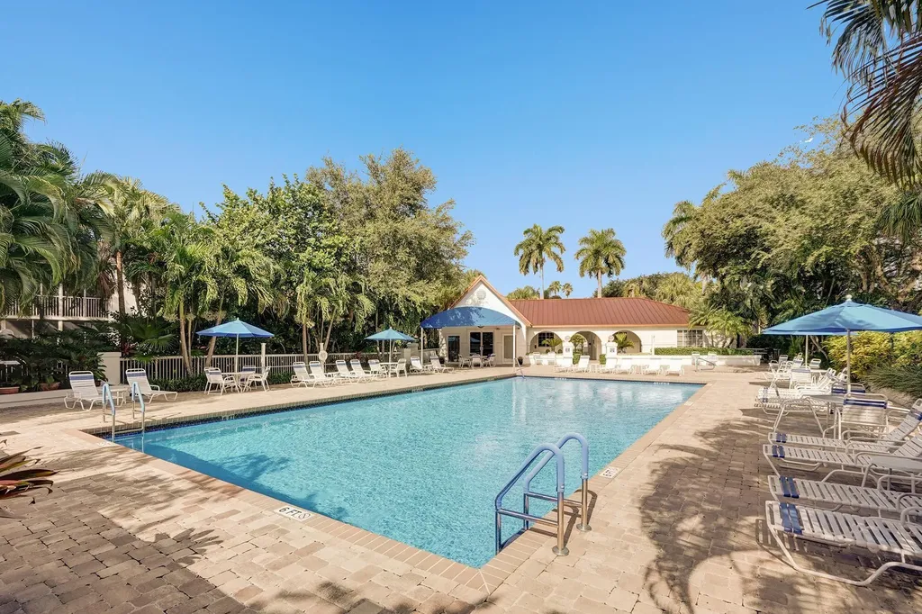 4112 W Palm Aire Drive Pompano Beach FL 33069