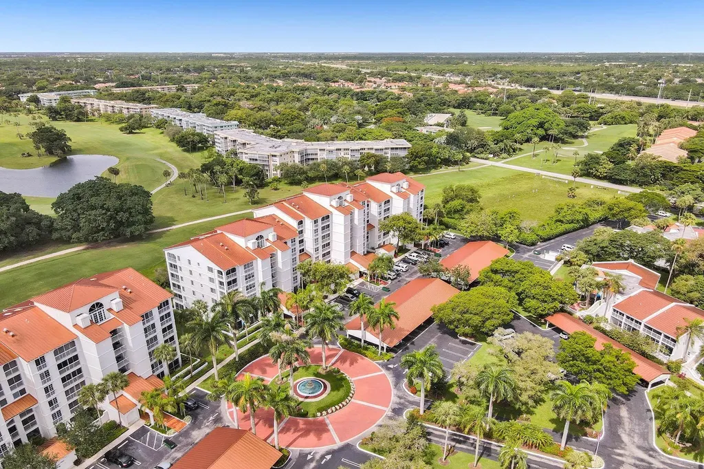 4112 W Palm Aire Drive Pompano Beach FL 33069