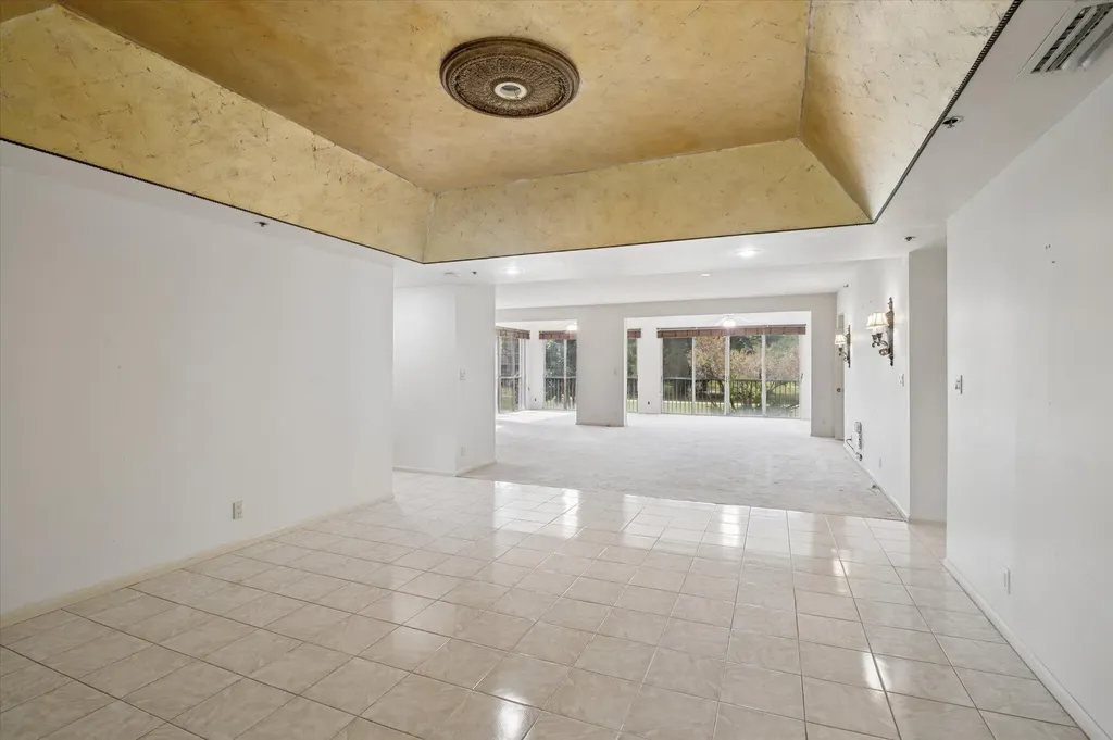 4112 W Palm Aire Drive Pompano Beach FL 33069