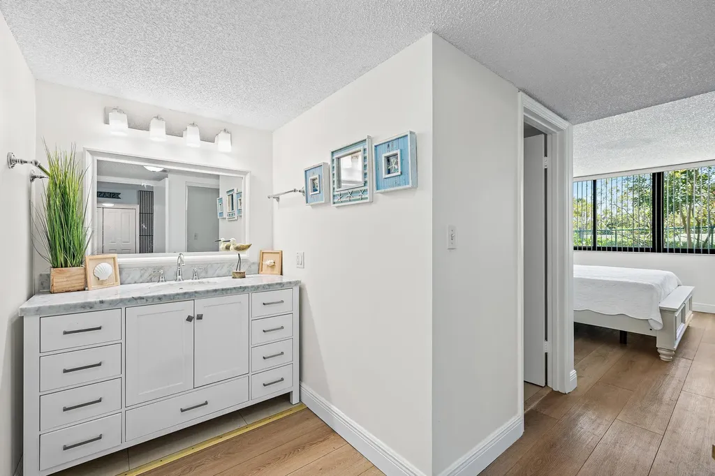 1605 S Us Highway 1 Jupiter FL 33477