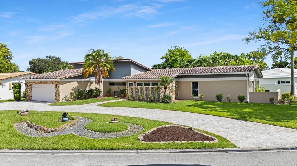 10751 NW 43rd Court Coral Springs FL 33065