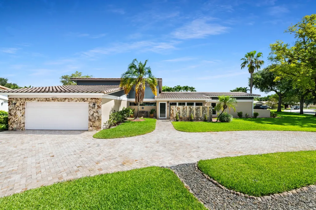10751 NW 43rd Court Coral Springs FL 33065