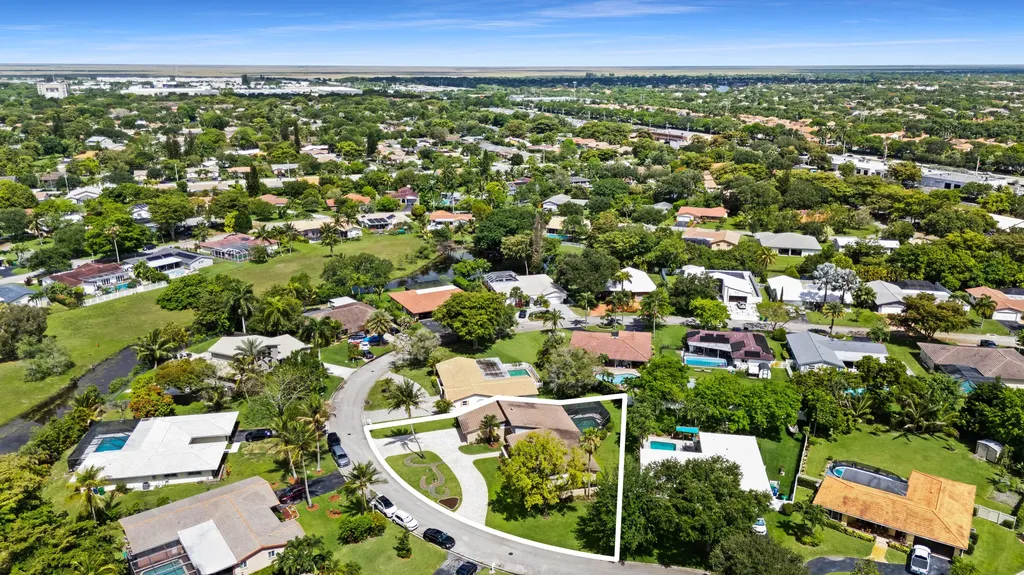 10751 NW 43rd Court Coral Springs FL 33065