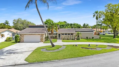 10751 NW 43rd Court Coral Springs FL 33065