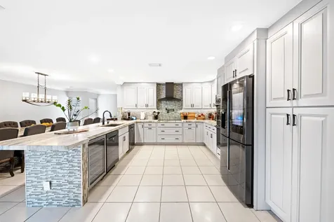 10751 NW 43rd Court Coral Springs FL 33065