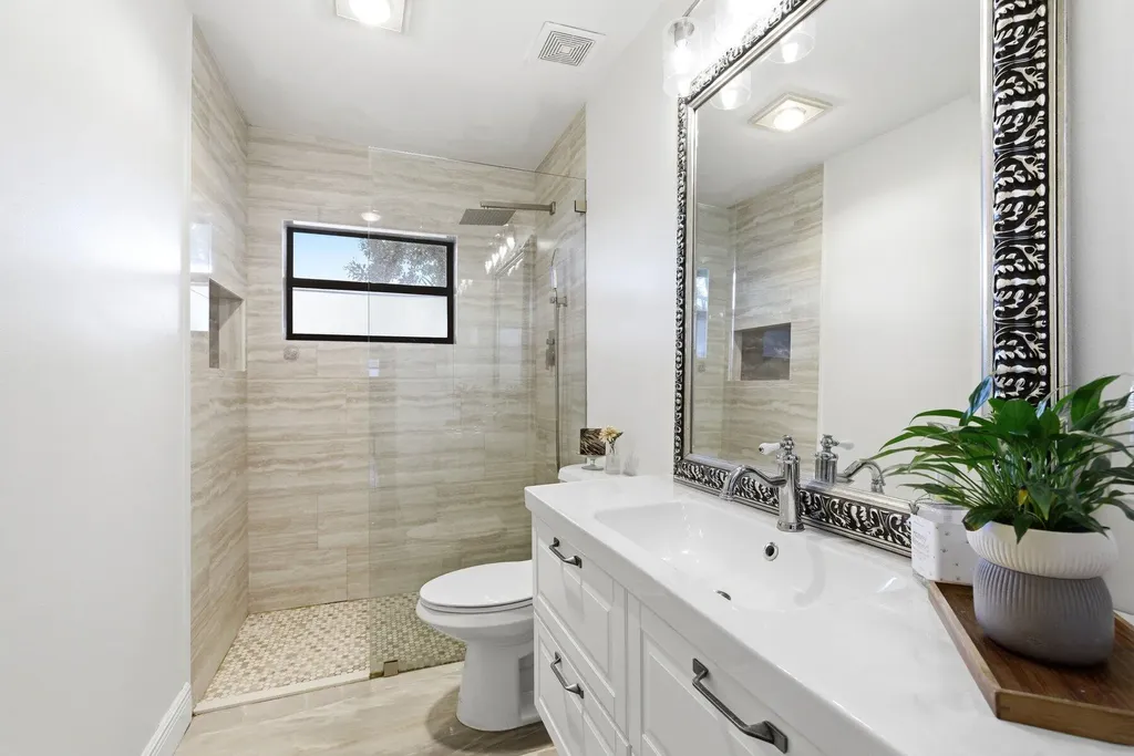 6670 Canary Palm Circle Boca Raton FL 33433