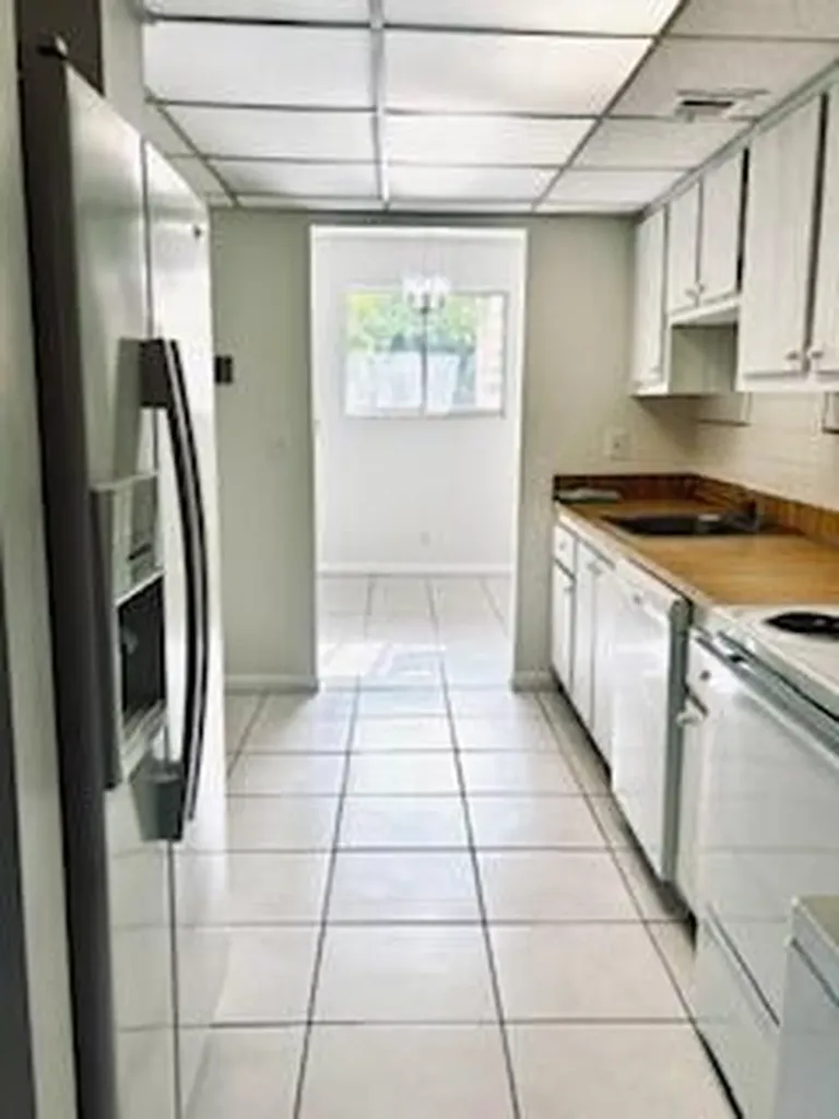 1876 Fairview Villas Drive West Palm Beach FL 33406
