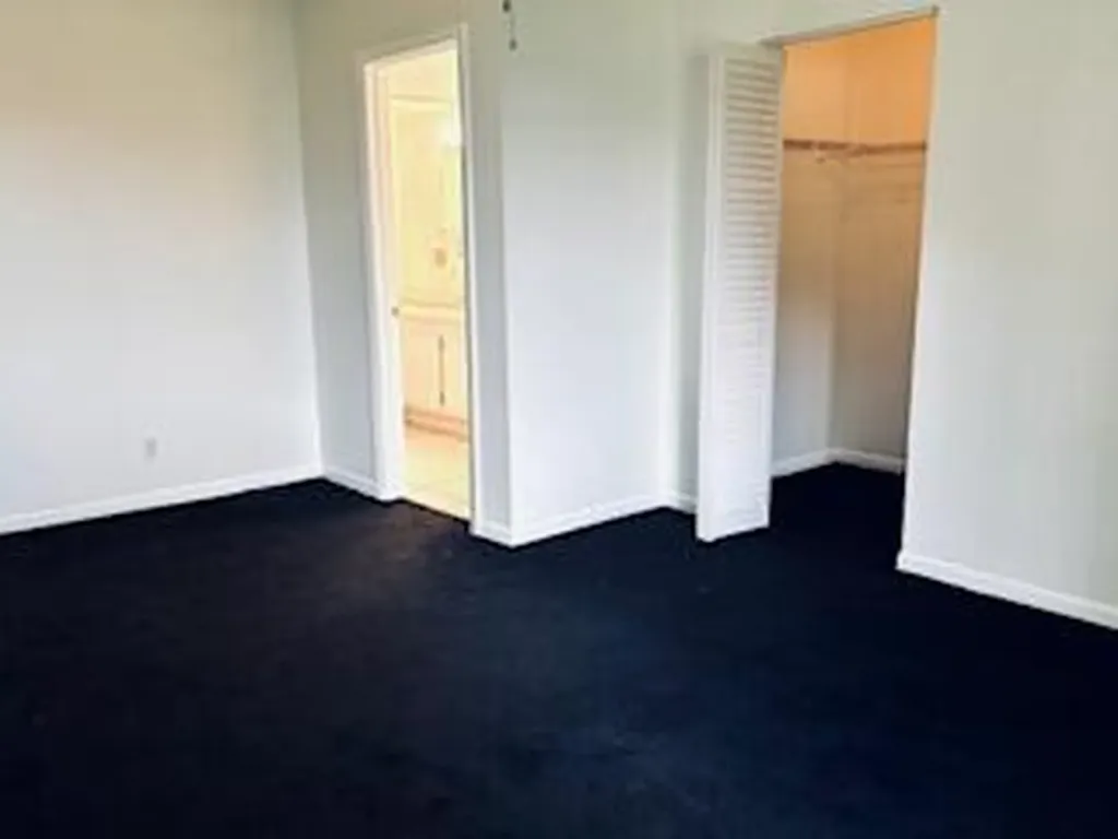 1876 Fairview Villas Drive West Palm Beach FL 33406