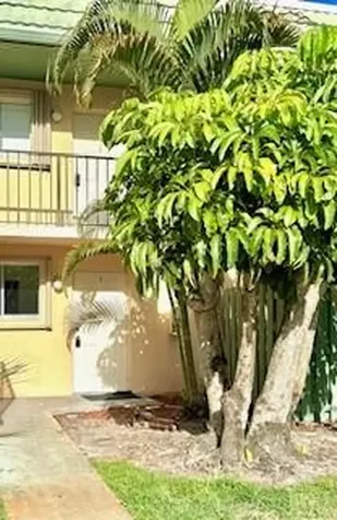 1876 Fairview Villas Drive West Palm Beach FL 33406