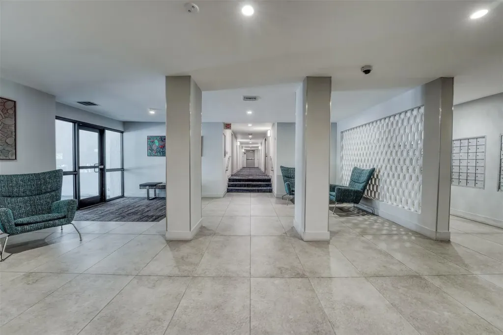 1160 N Federal Highway Fort Lauderdale FL 33304