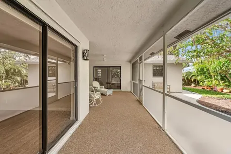 321 SW 30th Terrace Deerfield Beach FL 33442