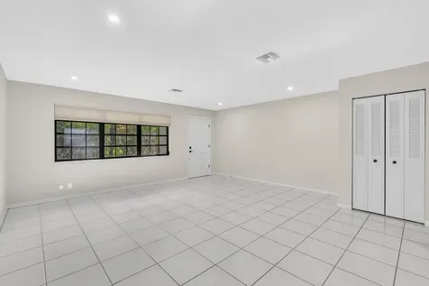 321 SW 30th Terrace Deerfield Beach FL 33442