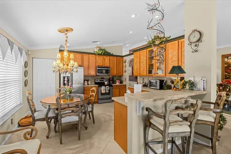 6948 SE Twin Oaks Circle Stuart FL 34997