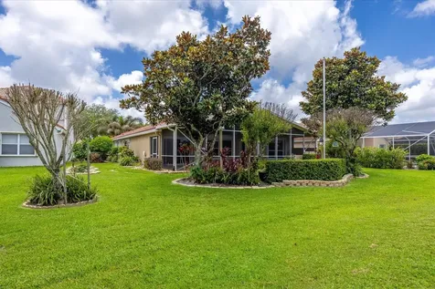 6948 SE Twin Oaks Circle Stuart FL 34997