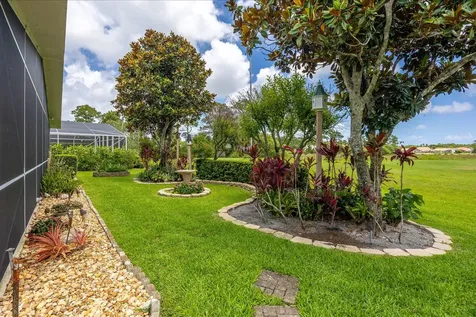 6948 SE Twin Oaks Circle Stuart FL 34997
