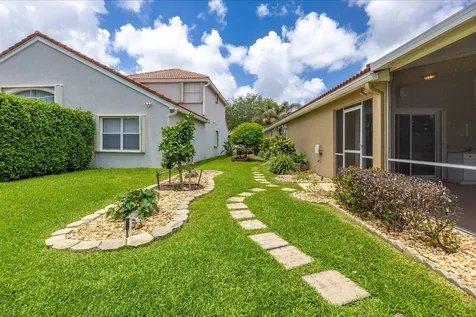 6948 SE Twin Oaks Circle Stuart FL 34997