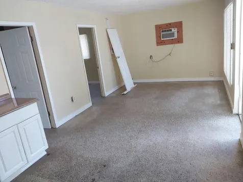 2107 San Marcos Avenue Fort Pierce FL 34946