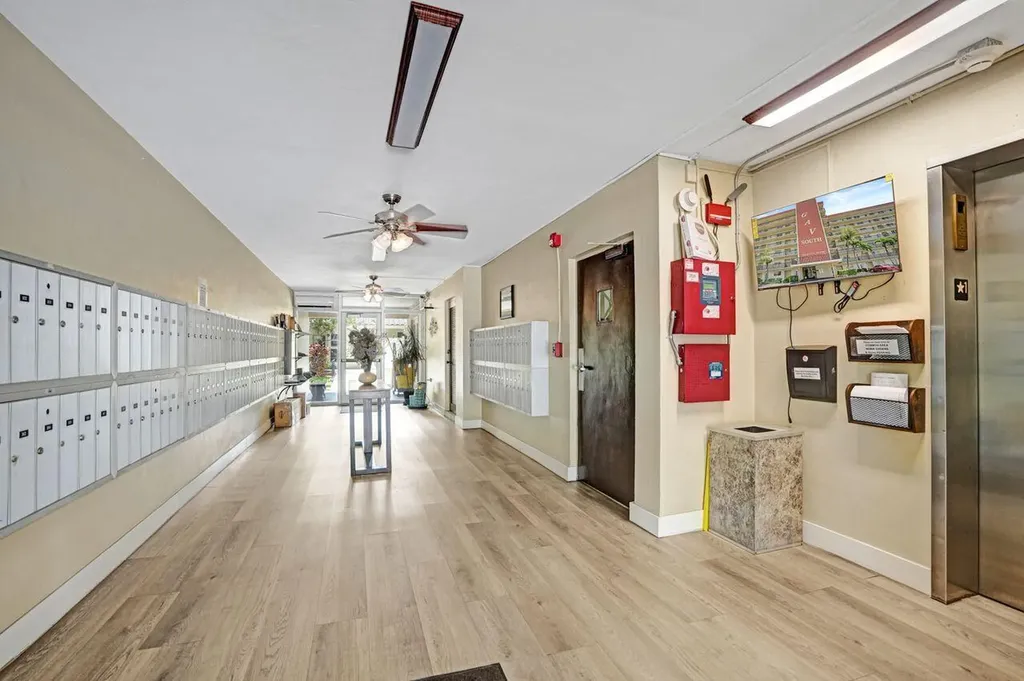 2350 NE 14th Street Causeway Pompano Beach FL 33062