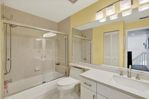 11642 NW 13th Manor Coral Springs FL 33071