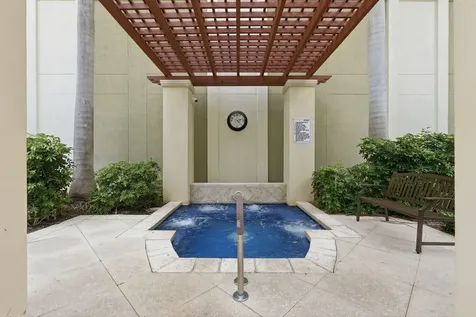 802 W Windward Way Lantana FL 33462