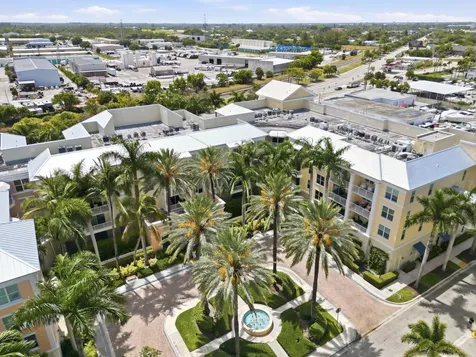 802 W Windward Way Lantana FL 33462
