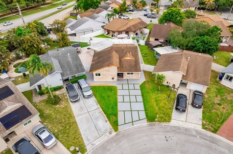 1721 SW 87th Terrace Miramar FL 33025