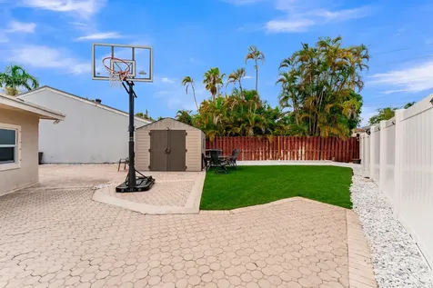 1721 SW 87th Terrace Miramar FL 33025
