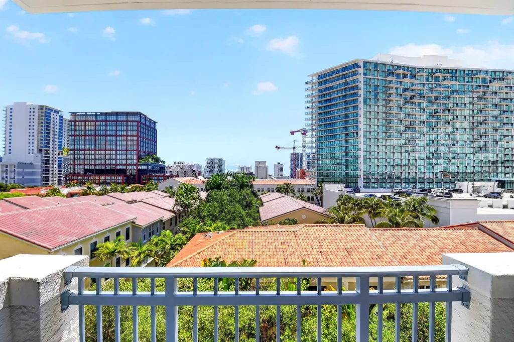 403 S Sapodilla Avenue West Palm Beach FL 33401