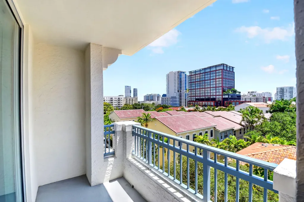 403 S Sapodilla Avenue West Palm Beach FL 33401