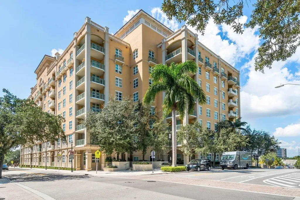 403 S Sapodilla Avenue West Palm Beach FL 33401