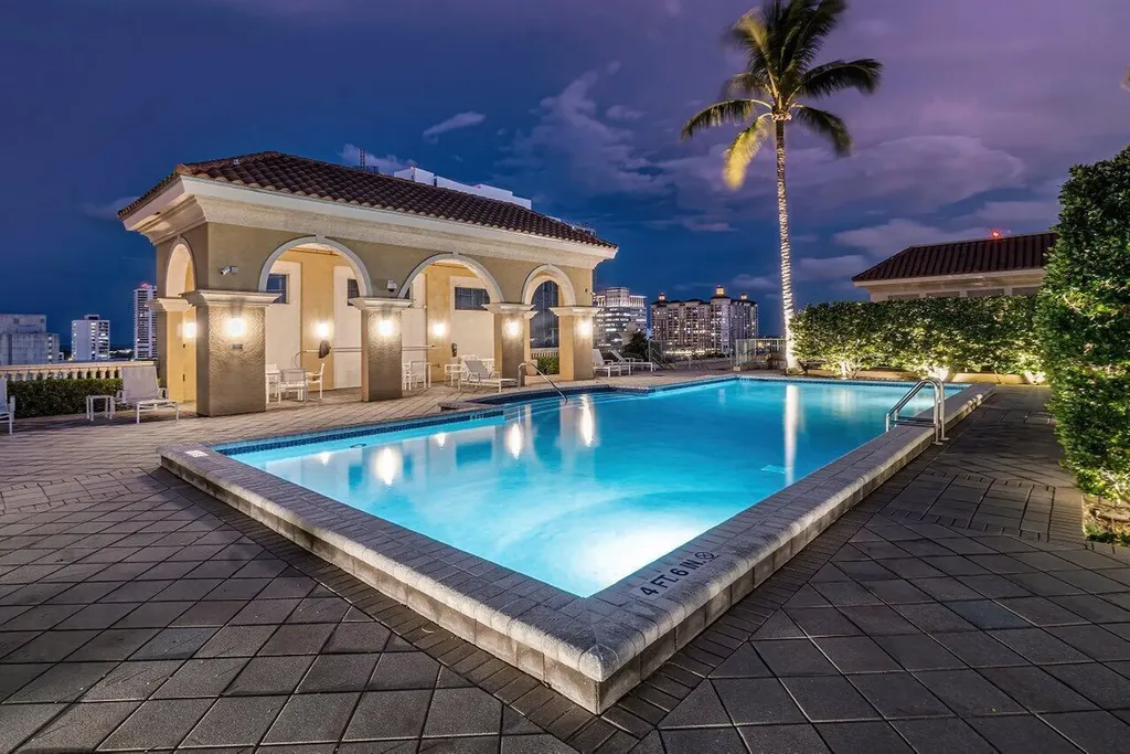 403 S Sapodilla Avenue West Palm Beach FL 33401