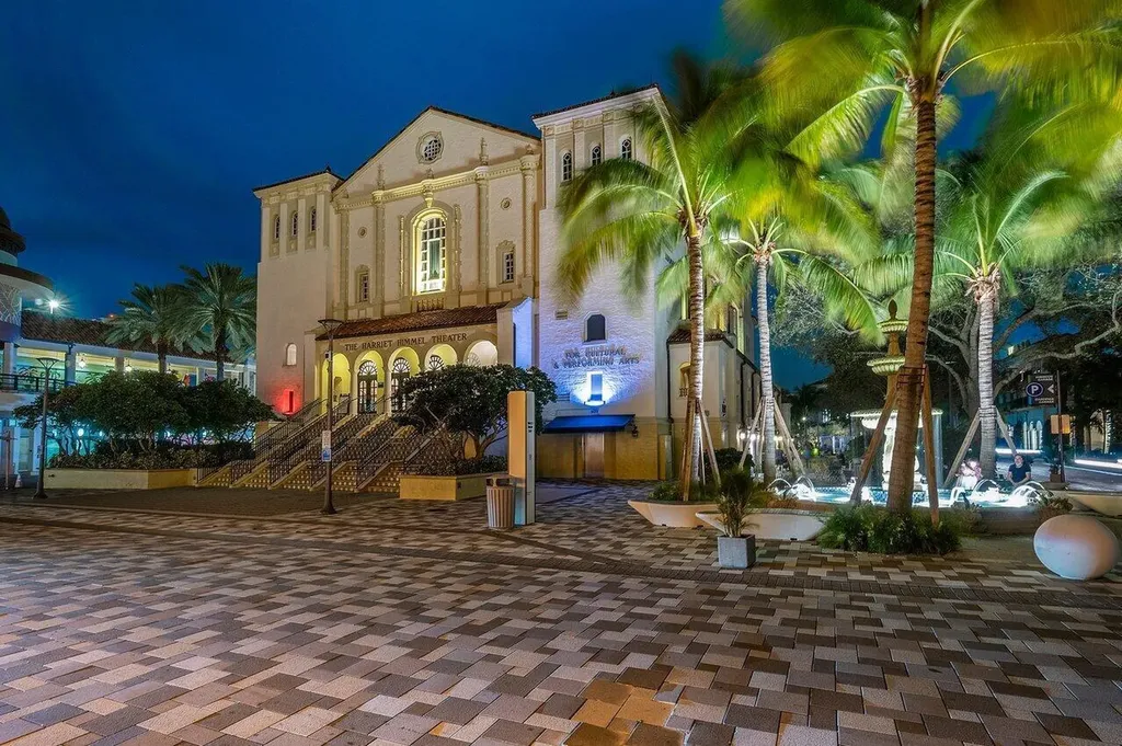 403 S Sapodilla Avenue West Palm Beach FL 33401