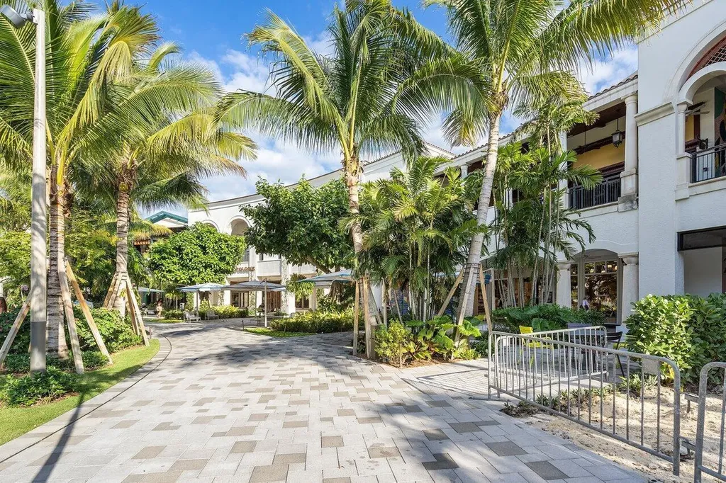 403 S Sapodilla Avenue West Palm Beach FL 33401