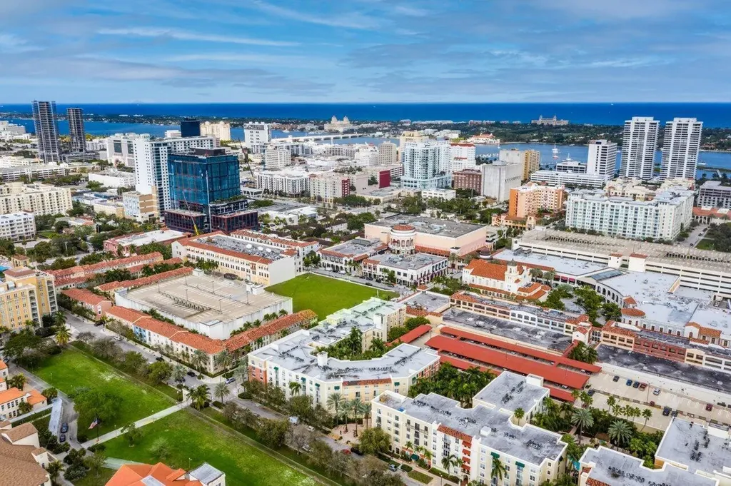 403 S Sapodilla Avenue West Palm Beach FL 33401