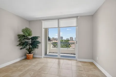 403 S Sapodilla Avenue West Palm Beach FL 33401